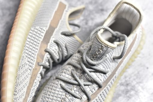 Adidas Originals Yeezy 350 V2 - Image 2