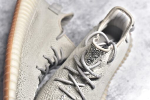 Adidas Originals Yeezy 350 V2 - Image 2