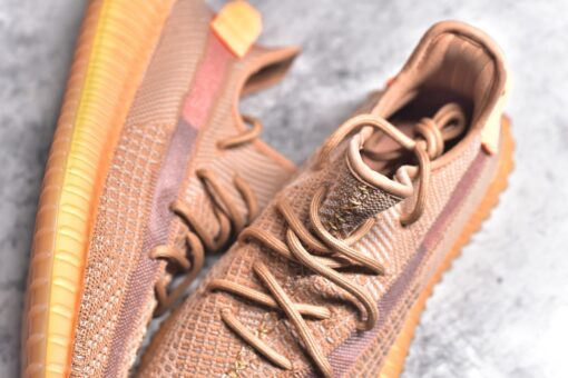 Adidas Originals Yeezy 350 V2 - Image 2