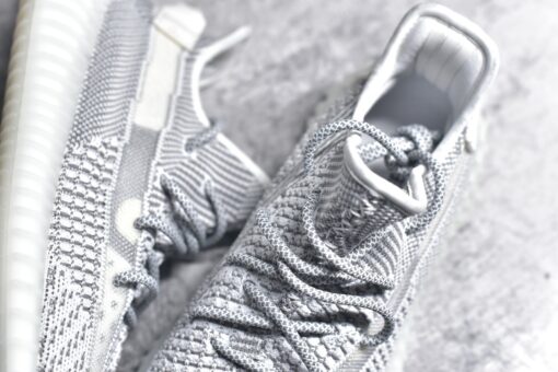 Adidas Originals Yeezy 350 V2 - Image 2