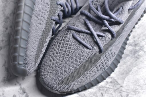 Adidas Originals Yeezy 350 V2 - Image 3