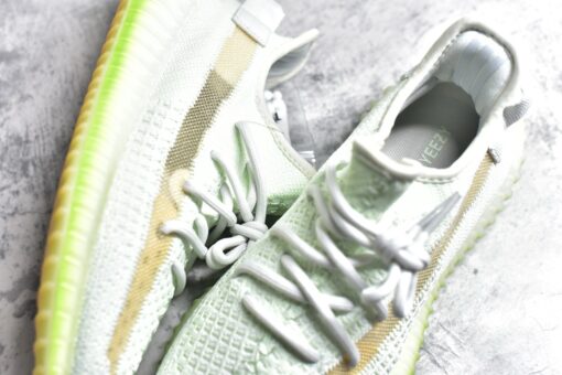 Adidas Originals Yeezy 350 V2 - Image 2