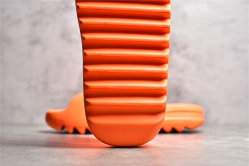 Adidas Yeezy Slides Enflame/Orange - Image 3