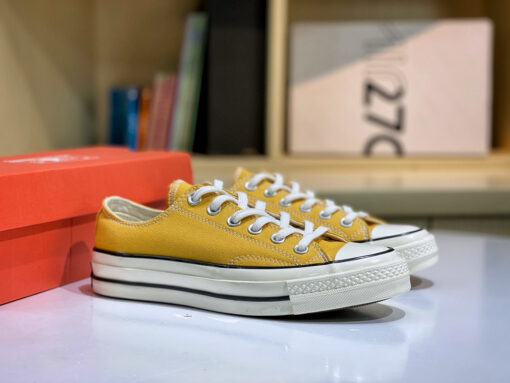 Converse 1970 All Star Chuck Taylor Low top Pale Yellow