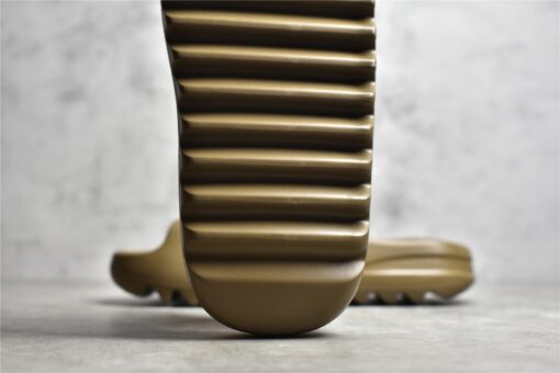 Adidas Yeezy Slides - Image 4