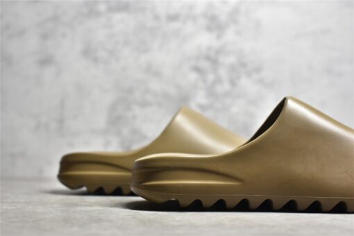 Adidas Yeezy Slides - Image 2