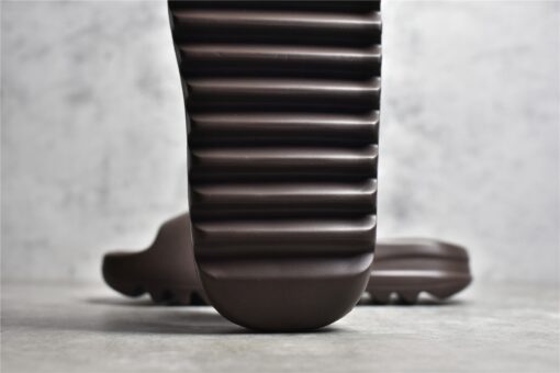 Adidas Yeezy Slides - Image 3