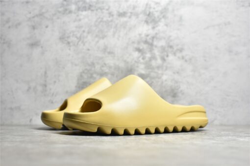 Adidas Yeezy Slides - Image 9