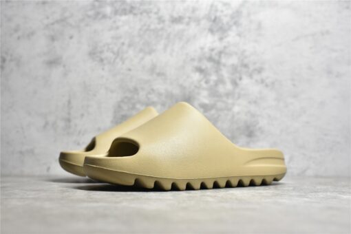 Adidas Yeezy Slides - Image 9