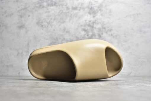 Adidas Yeezy Slides - Image 7