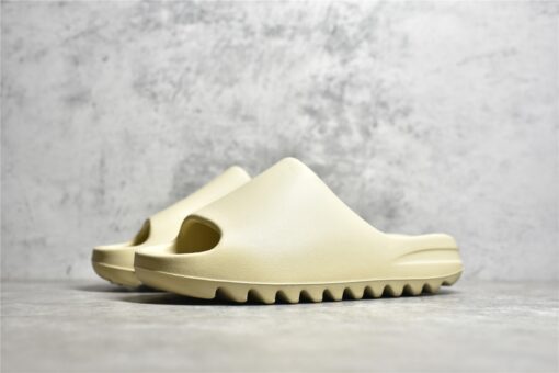 Adidas Yeezy Slides - Image 9