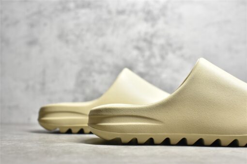 Adidas Yeezy Slides - Image 2