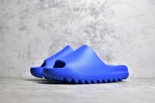 Adidas Yeezy Slides - Image 9