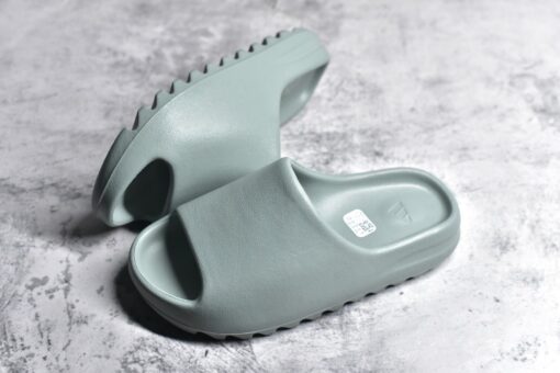 Adidas Yeezy Slides - Image 4