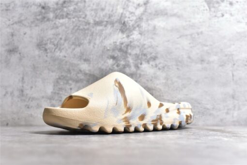 Adidas Yeezy Slides - Image 9