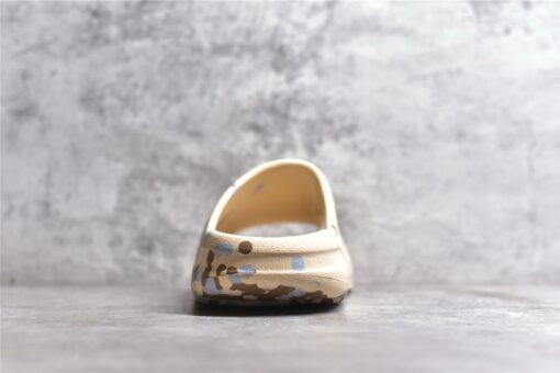Adidas Yeezy Slides - Image 6