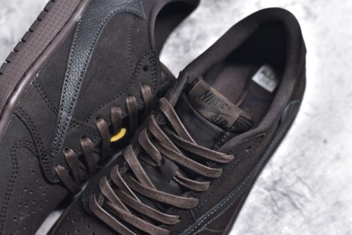 Air Jordan 1 Retro Low OG  X Travis Scott Velvet Brown - Image 2