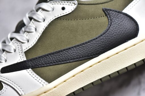 Air Jordan 1 Retro Low OG  X Travis Scott Medium Olive - Image 16