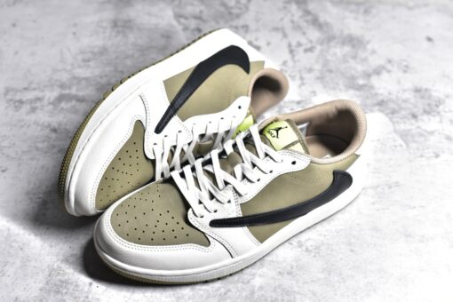 Air Jordan 1 Retro Low OG  X Travis Scott Neutral Olive - Image 5