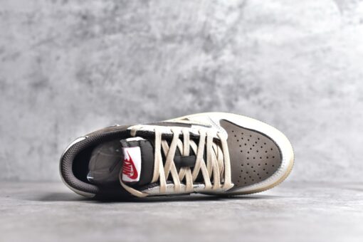 Air Jordan 1 Retro Low OG  X Travis Scott Reverse Mocha - Image 8