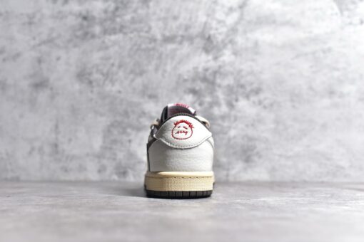 Air Jordan 1 Retro Low OG  X Travis Scott Reverse Mocha - Image 7