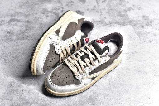 Air Jordan 1 Retro Low OG  X Travis Scott Reverse Mocha - Image 5