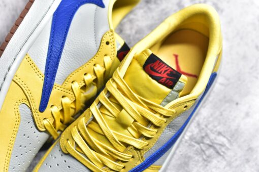 Air Jordan 1 Retro Low OG  X Travis Scott Canary - Image 2