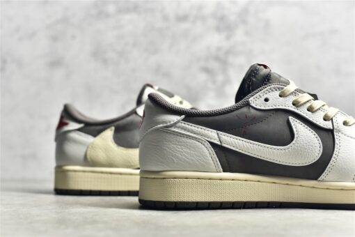 Air Jordan 1 Retro Low OG  X Travis Scott Reverse Mocha - Image 2