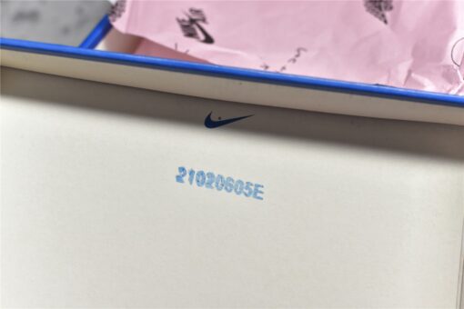 Air Jordan 1 Retro High OG SP Fragment X Travis Scott - Image 27