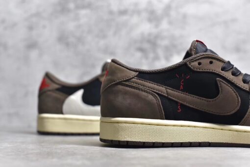 Air Jordan 1 Retro Low Og Sp Travis Scott Mocha - Image 3
